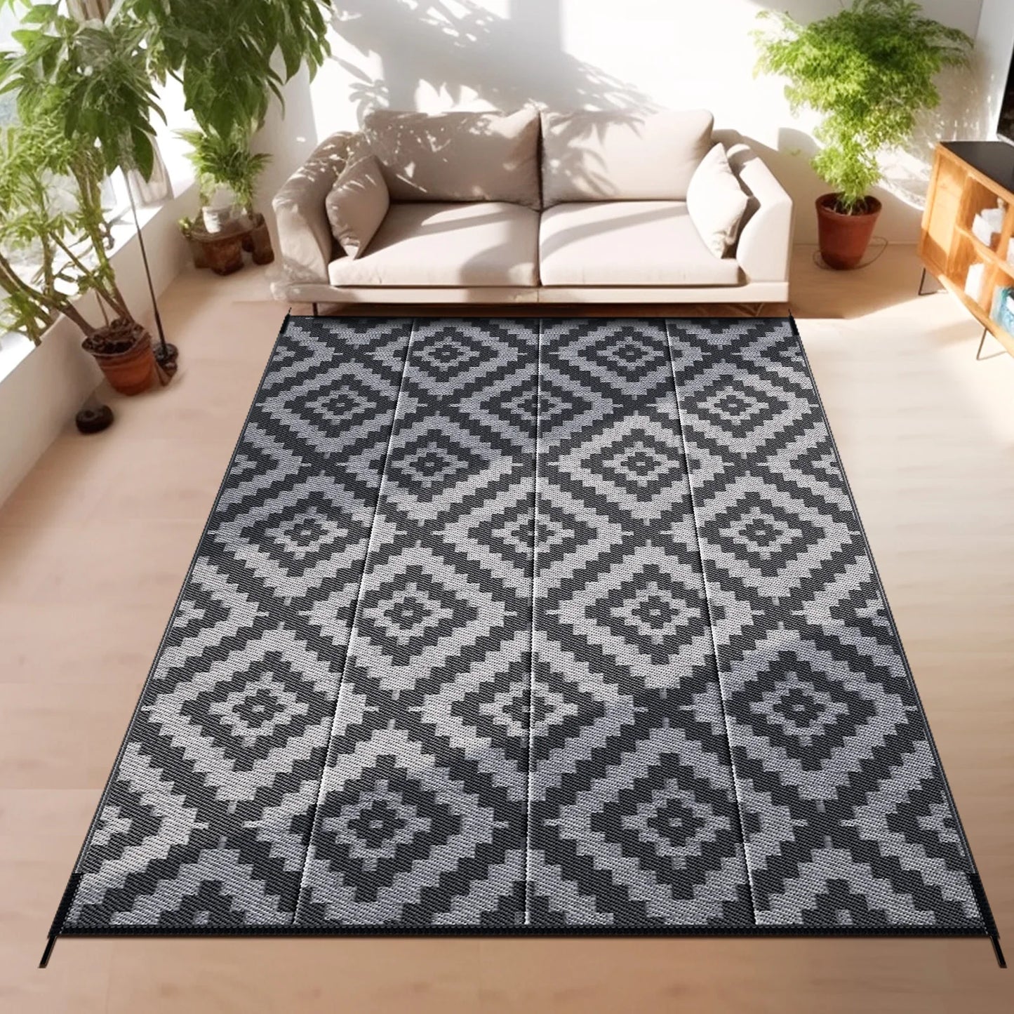 Outdoor Geometric Reversible Polyester Rug For Patio And Deck Waterproof Durable